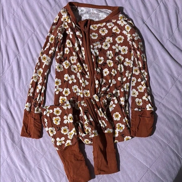 Little Sleepies sleeper - Picture 1 of 5